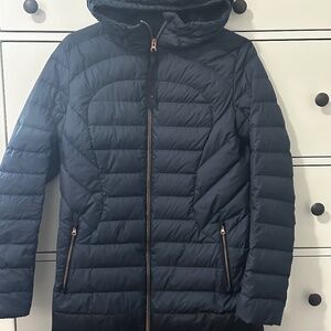 Lululemon size 8 midnight blue and navy down winter jacket